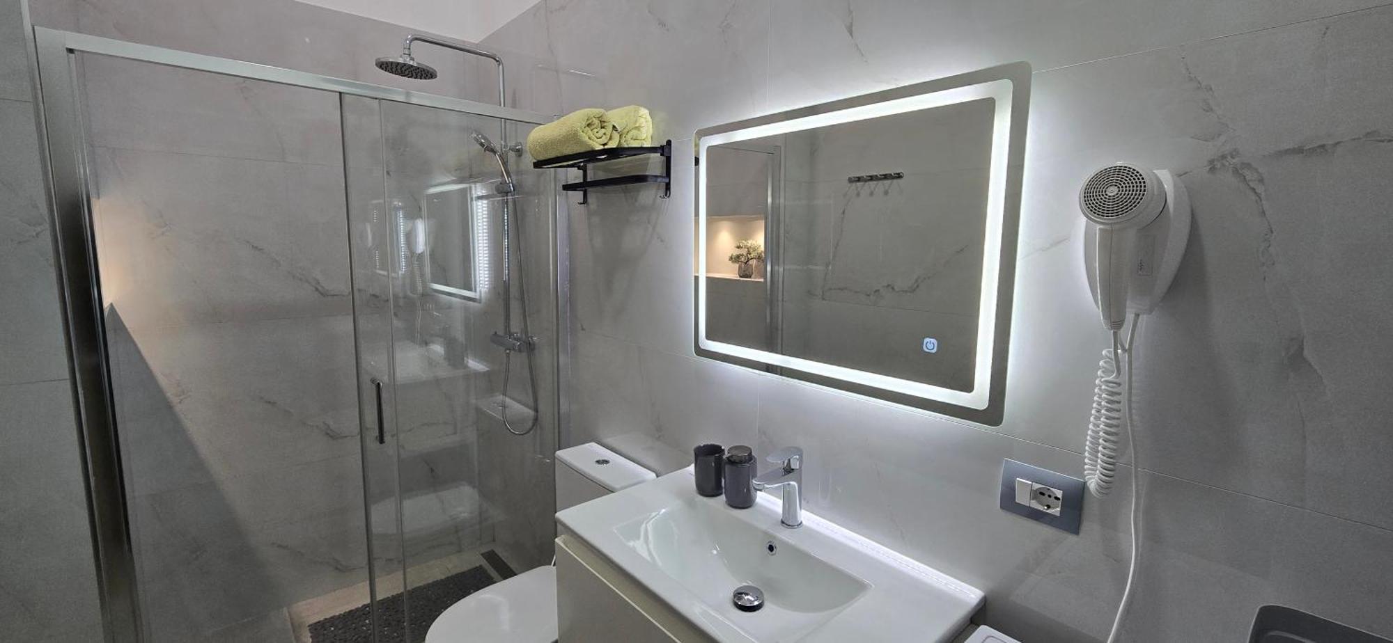 Girasole Home Тирана Екстериор снимка